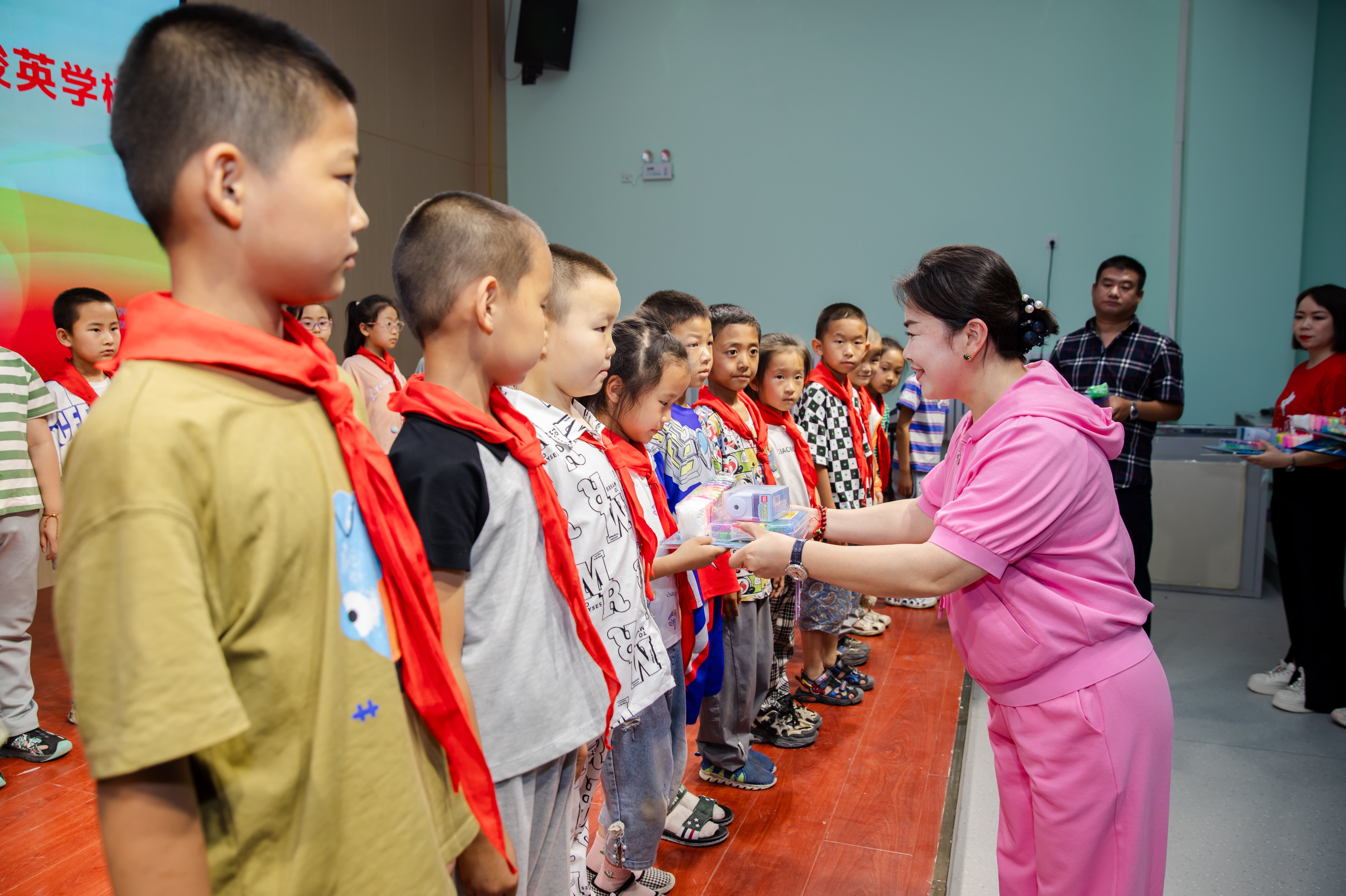 第251所 新疆昌吉州玛纳斯县北五岔镇新爱体育(官网)官方网站王俊英学校 第251所 新疆昌吉州玛纳斯县北五岔镇新爱体育(官网)官方网站王俊英学校