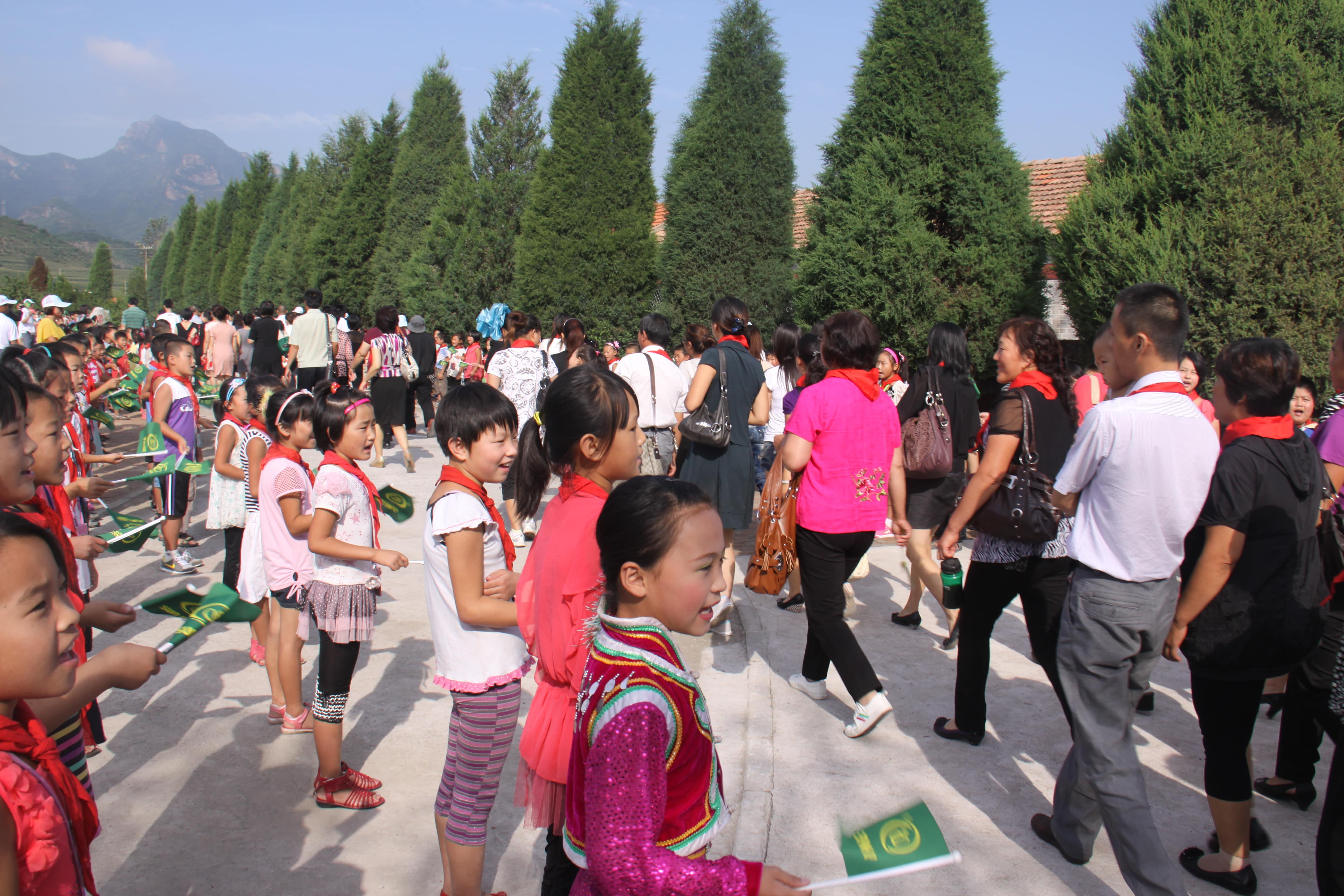 第17所 承德市乌龙矶新爱体育（官网）官方网站牛艳玲小学