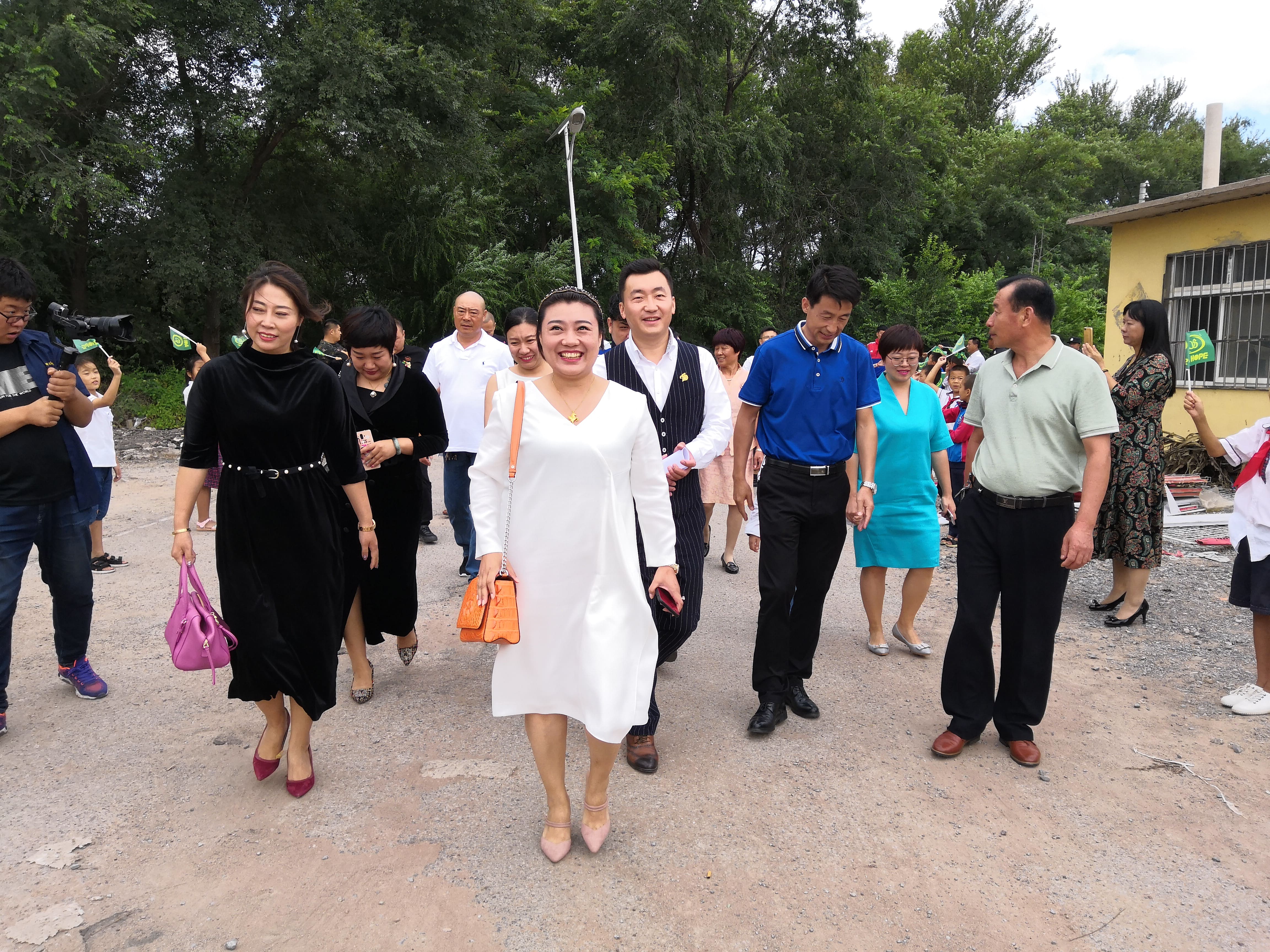 第160所 瓦房店市西杨乡新爱体育(官网)官方网站李佳燚小学 第160所 瓦房店市西杨乡新爱体育(官网)官方网站李佳燚小学